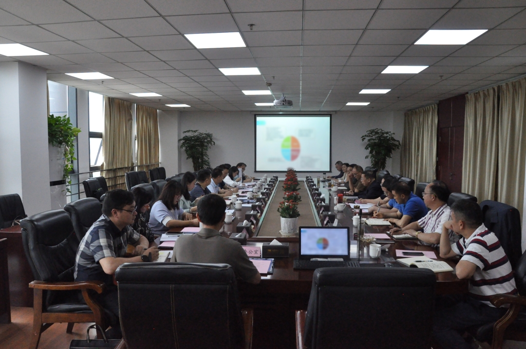 昆明市国资委党组书记王磊一行到云南乐发Vll官网动力集团有限公司开展调研_乐发Vll官网新闻_云南乐发Vll官网动力集团有限公司